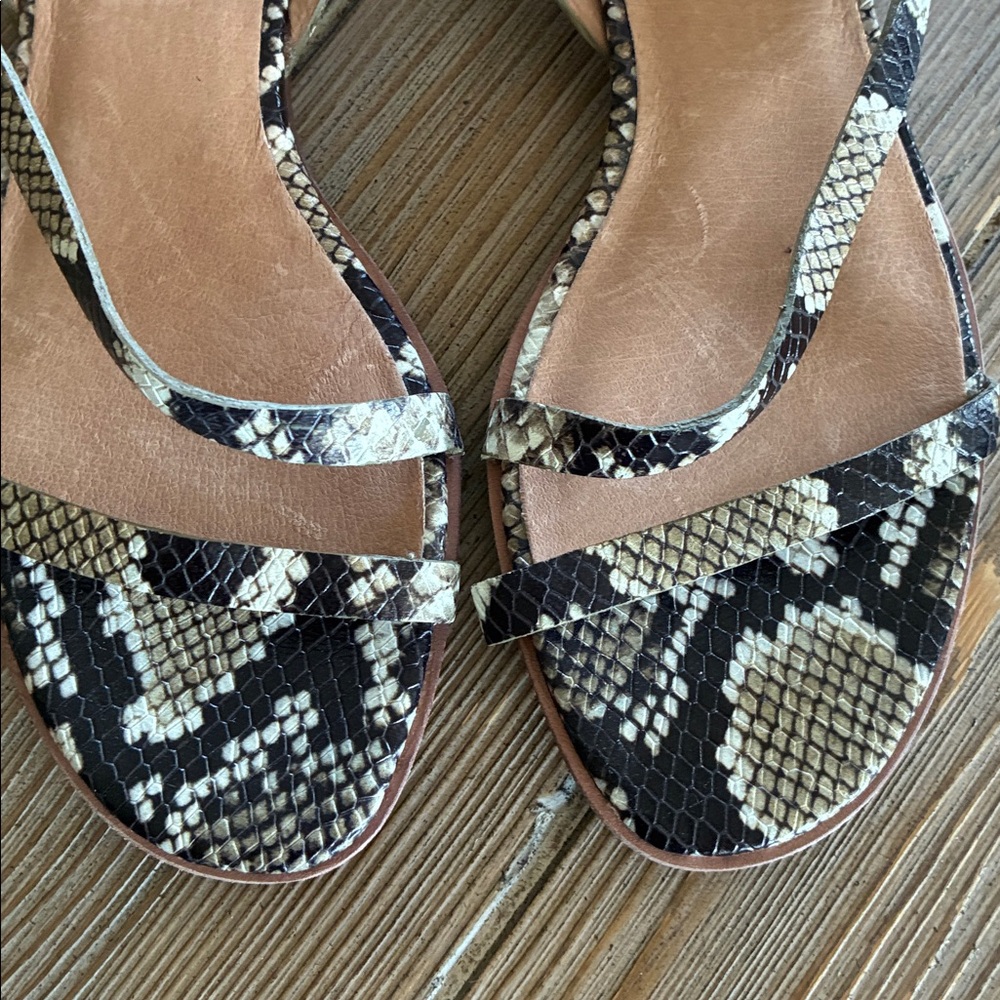 Madewell Heidi Slingback Sandal in Snake Embossed Leather 7 - Picture 2 of 10